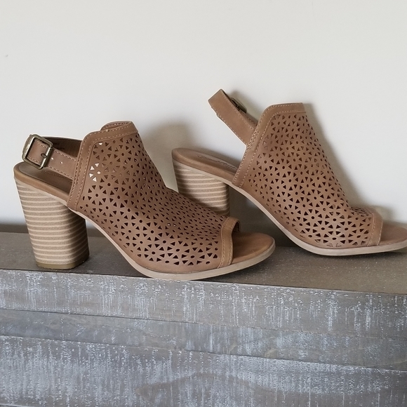 Universal Thread Shoes - Universal Thread Heeled Sandals